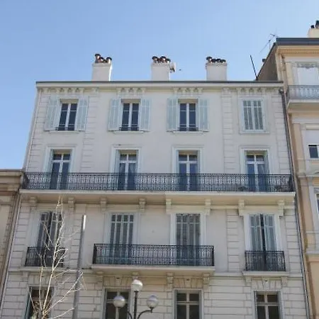 Apartment Carnot 14