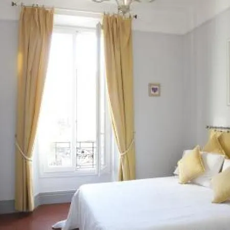 Carnot 14 Apartament *